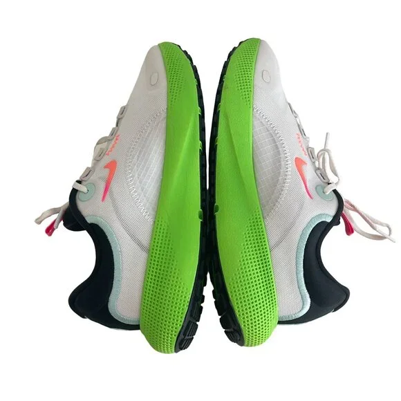Nike React Escape Run Shoe Women's Green/White, DJ5929-100, Size 6.5 WORN ONCE - Picture 7 of 10